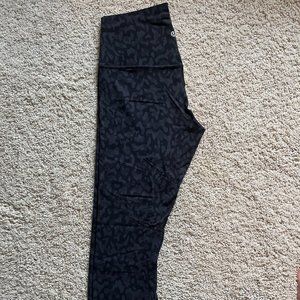 lululemon Align crop leggings - 21 inch size 8